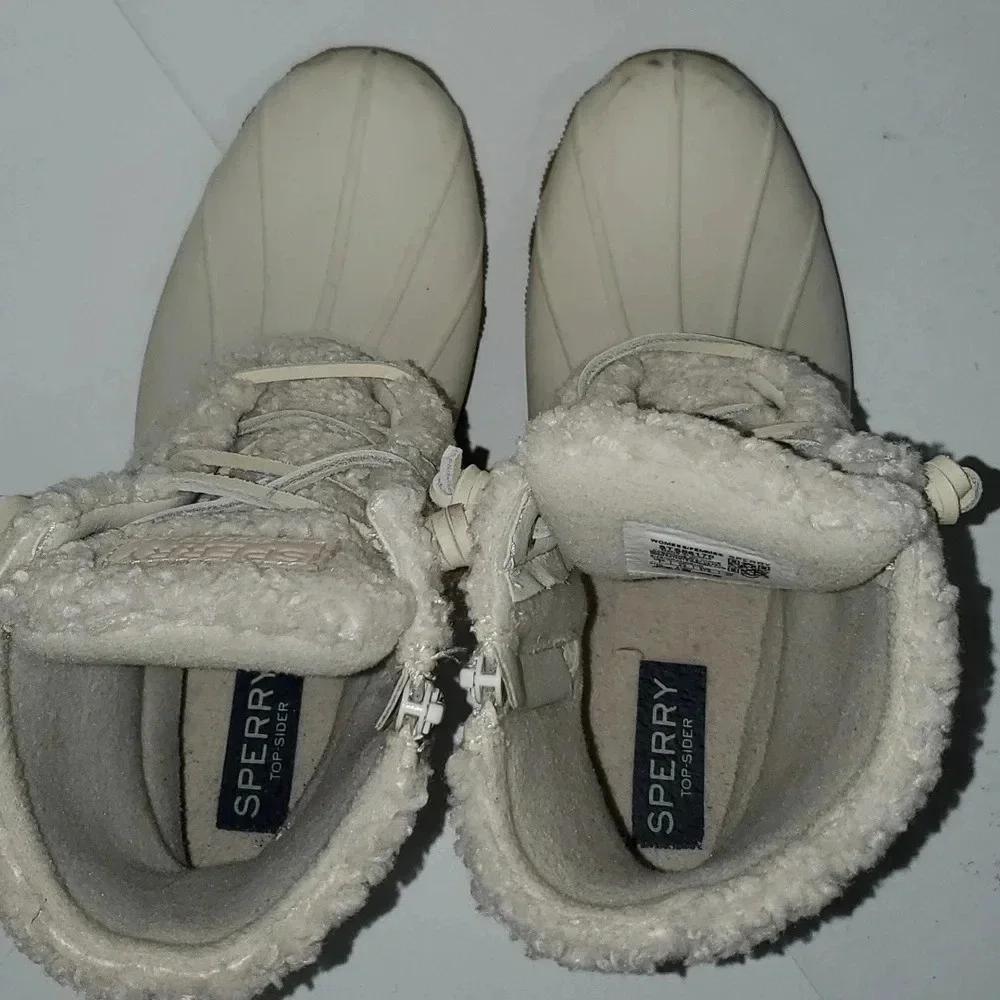 Sperry Cream Saltwater Sherpa Side Zip Women's Size 7